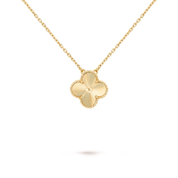 Van Cleef & Arpels Vintage Alhambra pendant - Picture 1 of 13